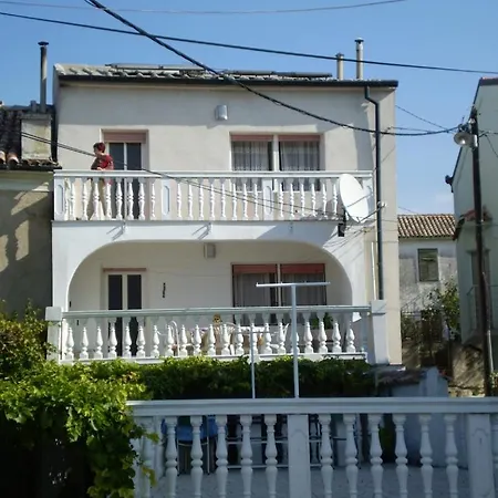 Room In Novi Vinodolski With Sea View, Terrace, Air Conditioning, W-Lan 3541-1 Guest house *